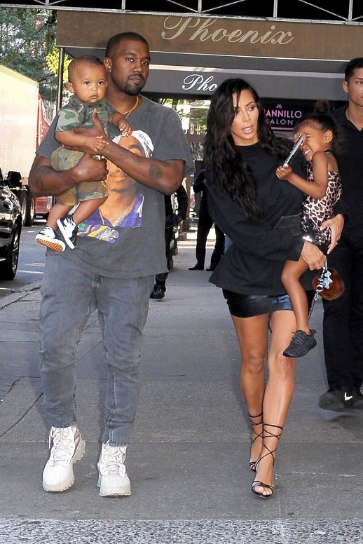 kim-kardashian-kanye-westas-su-vaikais-saint-ir-north-75282797